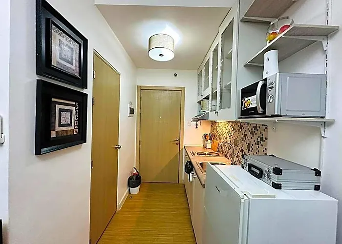 Hotel Taguig Condotel 1 Bedroom With Balcony